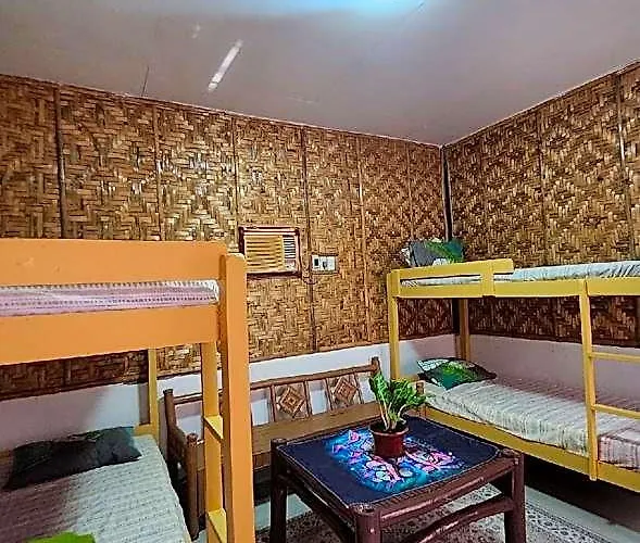 Hotel Nipaville Camphouse 5*