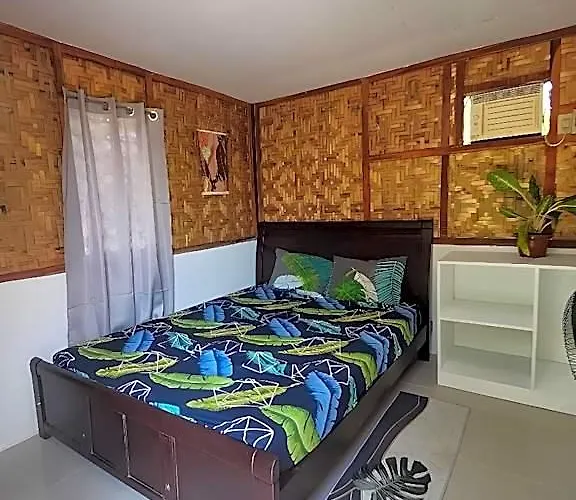 Nipaville Camphouse Hotel 5*